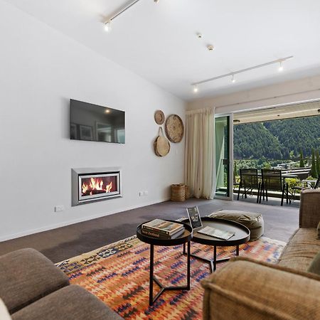 Stylish Haven Luxury Interiors In Prime Location Daire Queenstown Dış mekan fotoğraf
