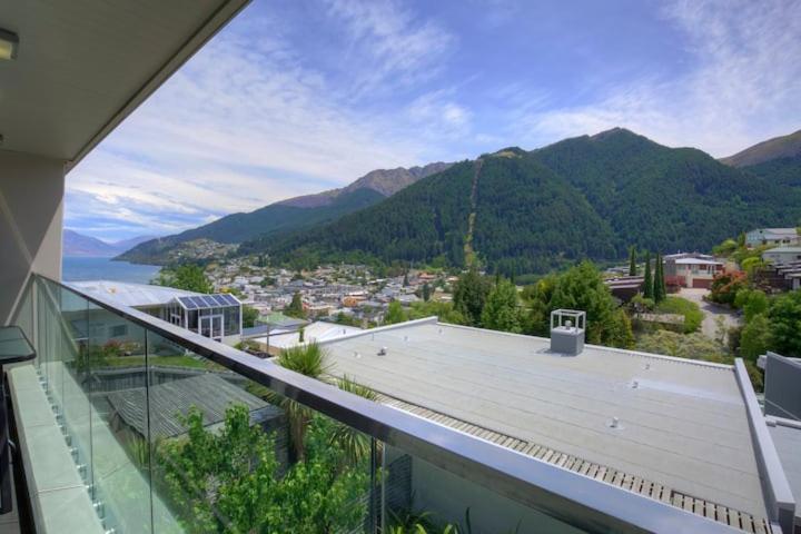 Stylish Haven Luxury Interiors In Prime Location Daire Queenstown Dış mekan fotoğraf