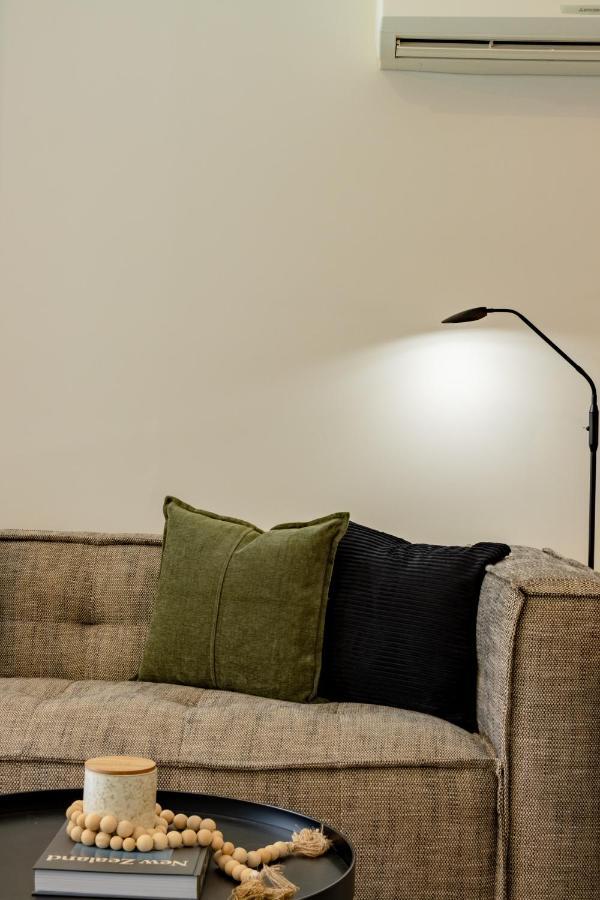 Stylish Haven Luxury Interiors In Prime Location Daire Queenstown Dış mekan fotoğraf