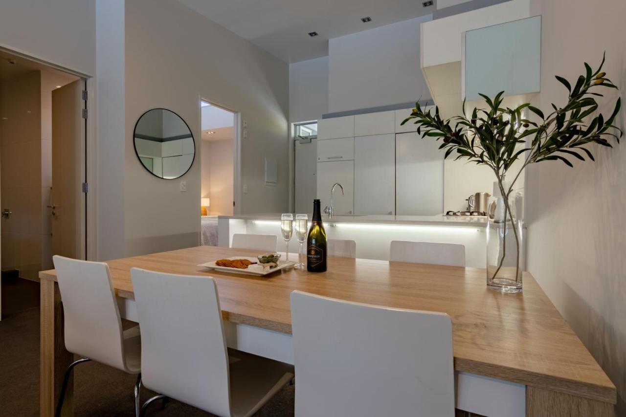 Stylish Haven Luxury Interiors In Prime Location Daire Queenstown Dış mekan fotoğraf