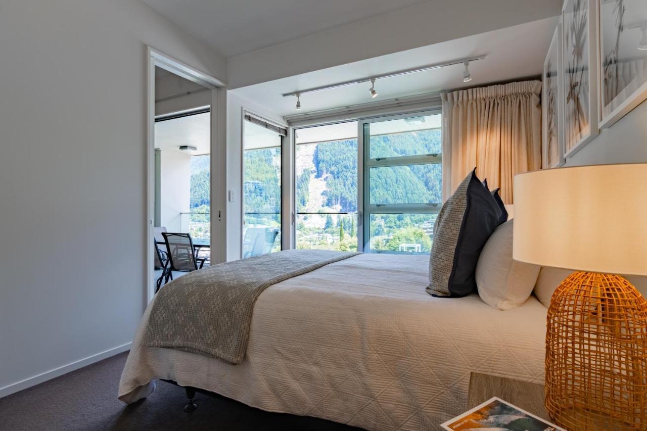 Stylish Haven Luxury Interiors In Prime Location Daire Queenstown Dış mekan fotoğraf