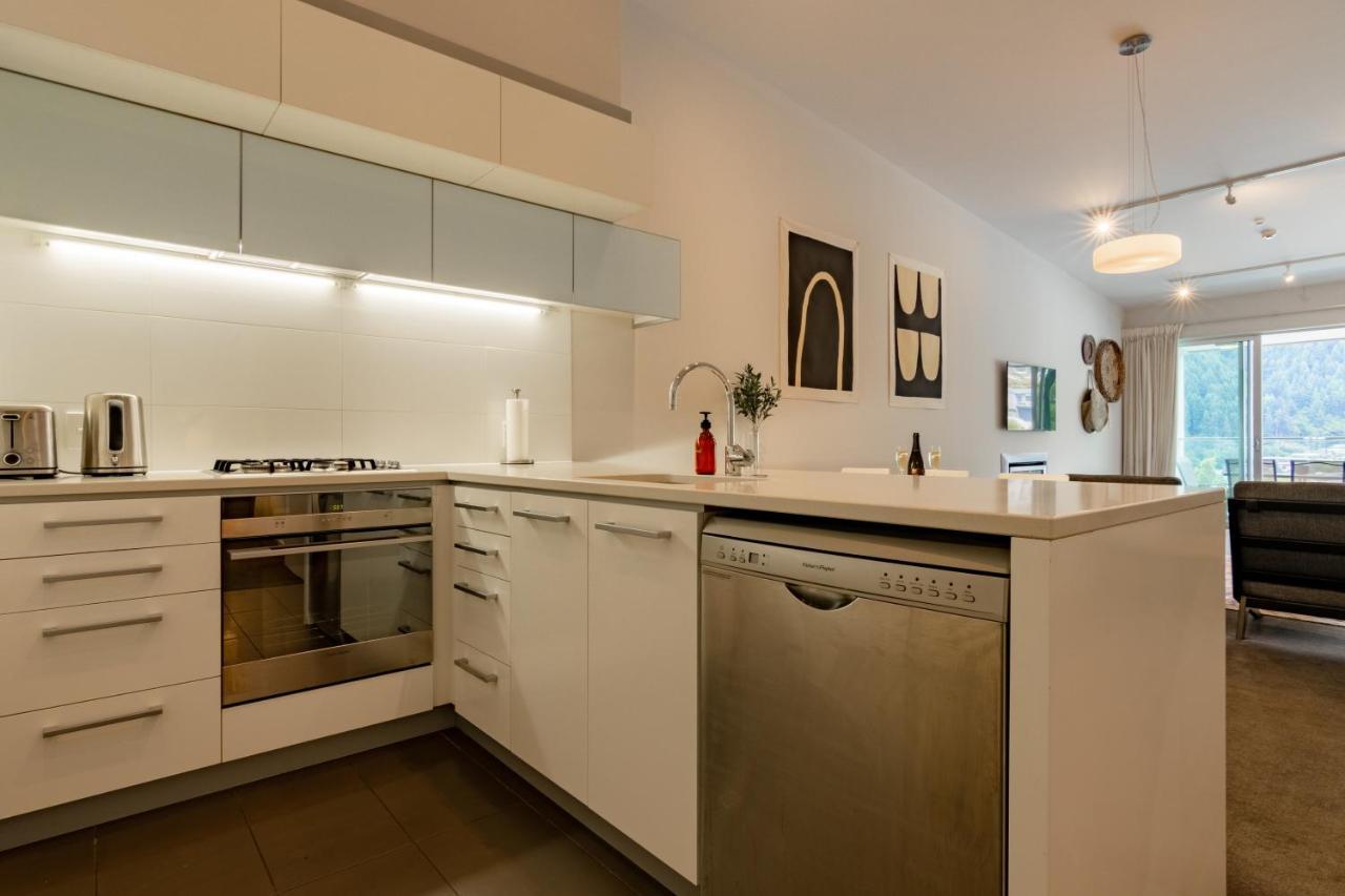 Stylish Haven Luxury Interiors In Prime Location Daire Queenstown Dış mekan fotoğraf