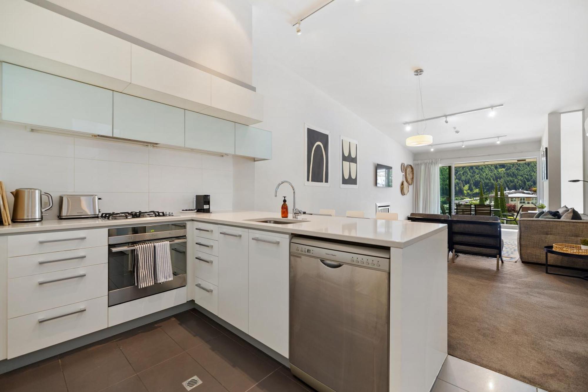 Stylish Haven Luxury Interiors In Prime Location Daire Queenstown Dış mekan fotoğraf