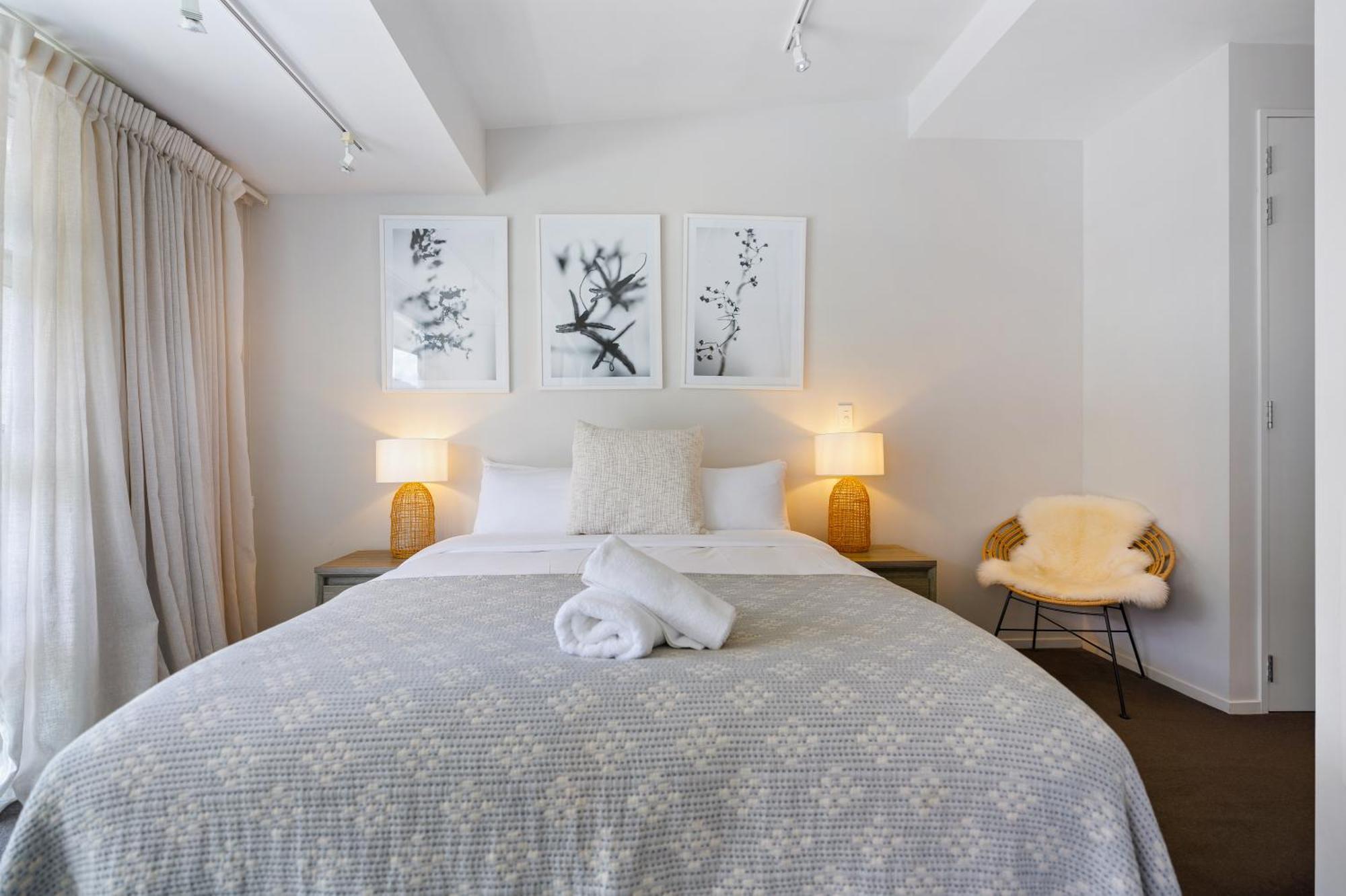 Stylish Haven Luxury Interiors In Prime Location Daire Queenstown Dış mekan fotoğraf