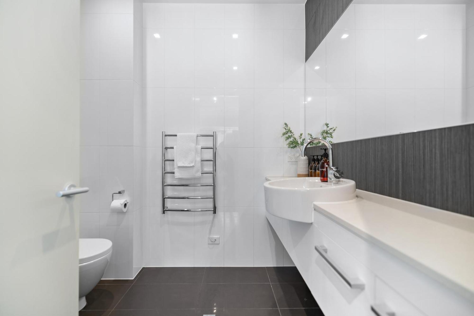 Stylish Haven Luxury Interiors In Prime Location Daire Queenstown Dış mekan fotoğraf