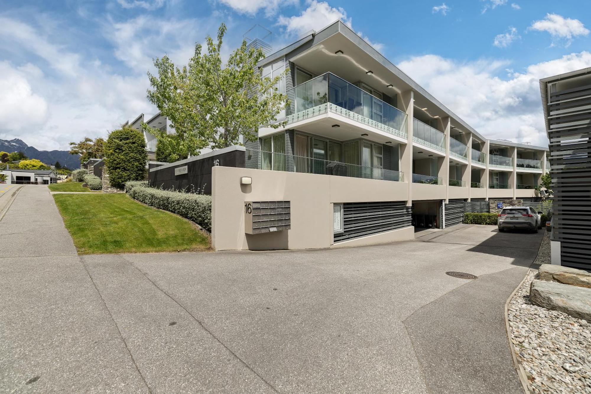 Stylish Haven Luxury Interiors In Prime Location Daire Queenstown Dış mekan fotoğraf